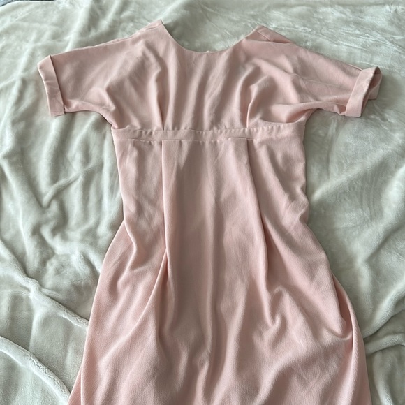 NWT ASOS MATERNITY STRUCTURED MIDI DRESS W SCOOP NECK FRNT V BACK W ZIPPER - Picture 1 of 4